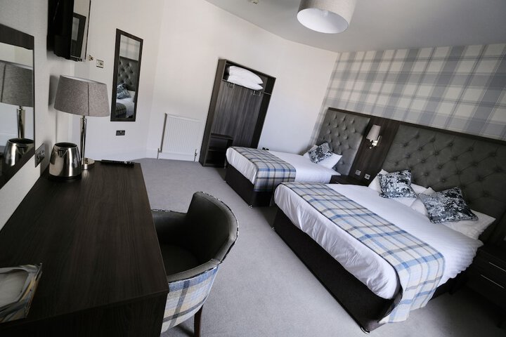 Room 33 of 54