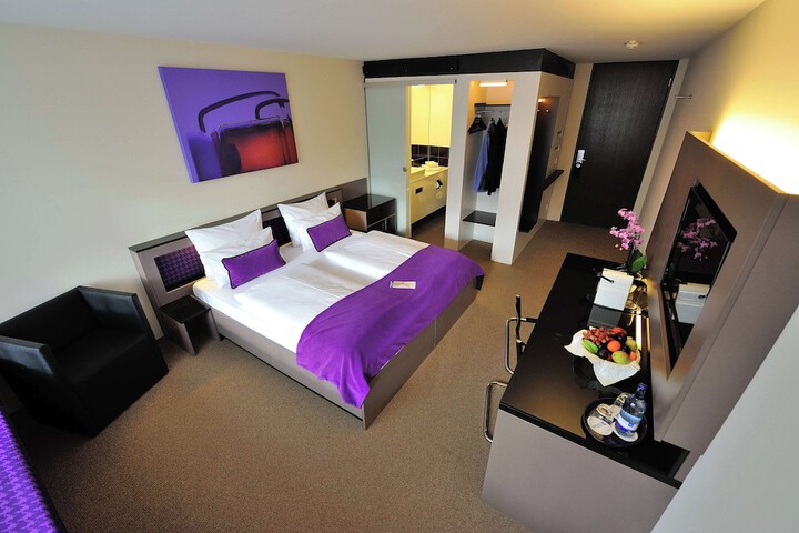 Room 14 of 91