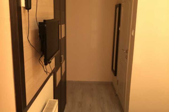 Room 5 of 30