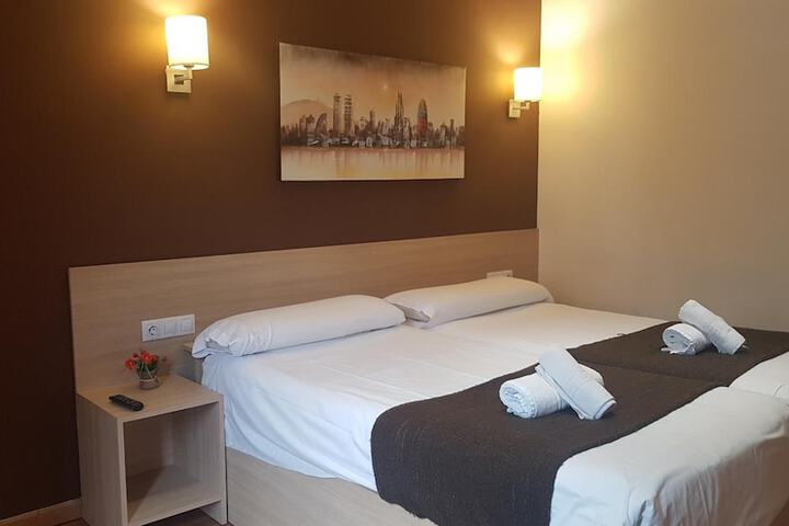 Room 15 of 42
