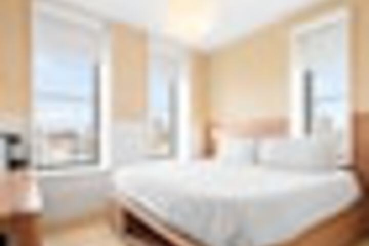 Room 26 of 171