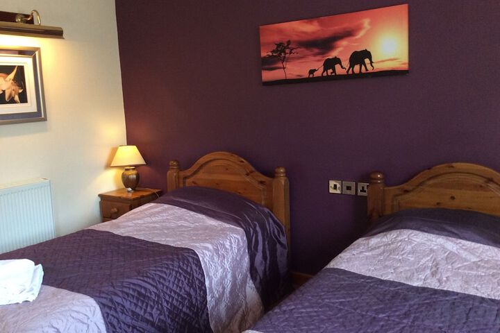 Room 9 of 27
