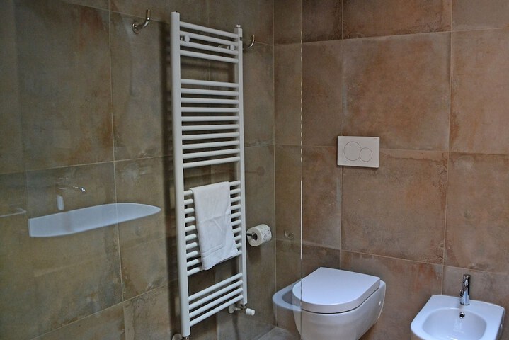 Room 25 of 57