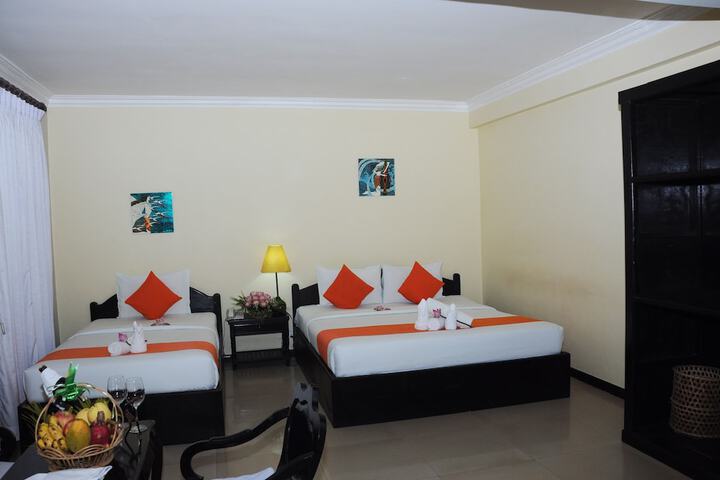 Room 8 of 160