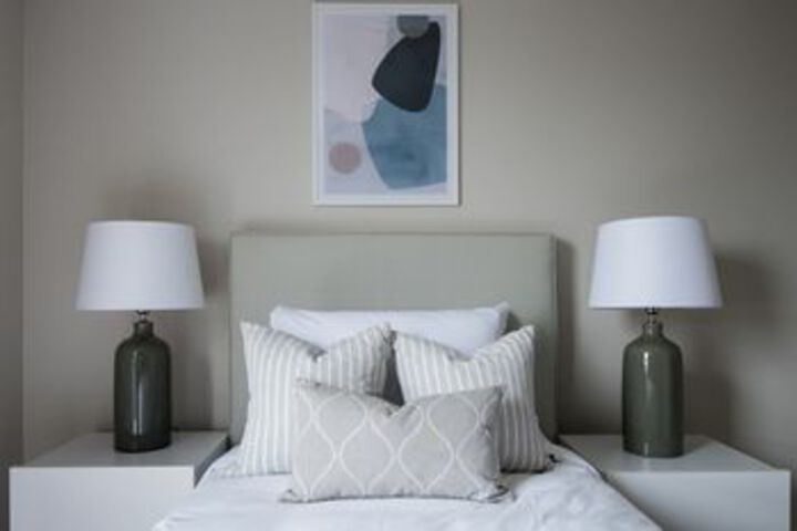 Room 11 of 25