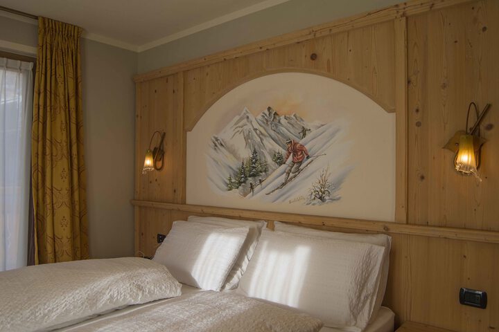 Room 5 of 44