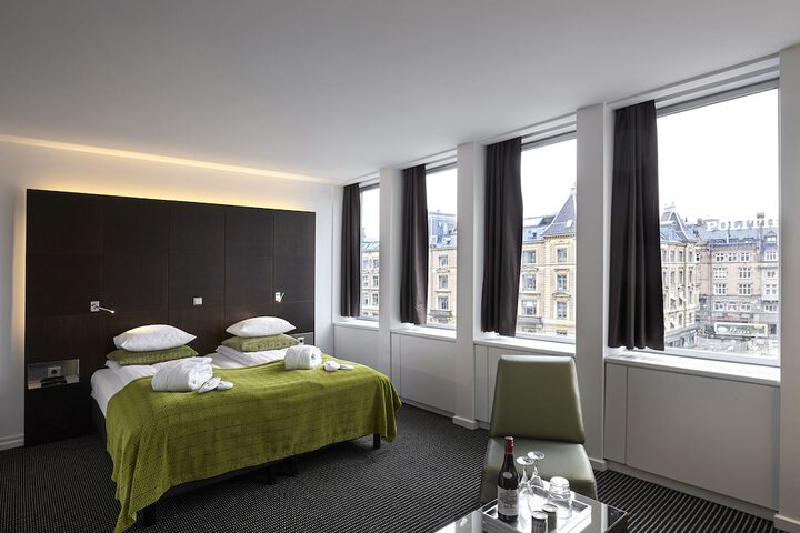 Room 29 of 86