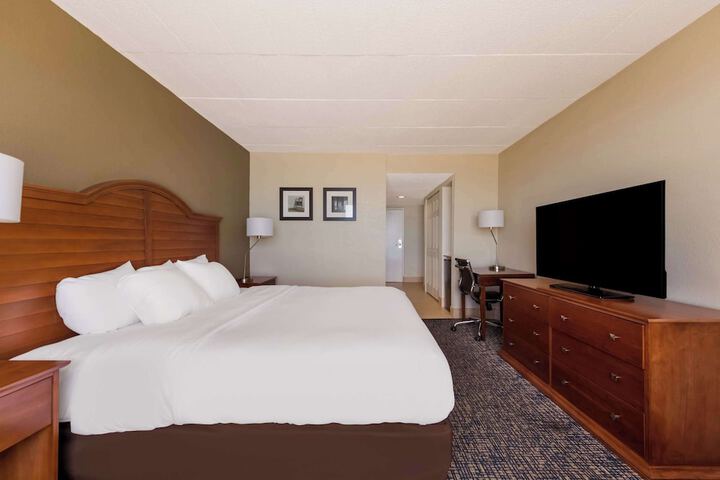 Room 20 of 65