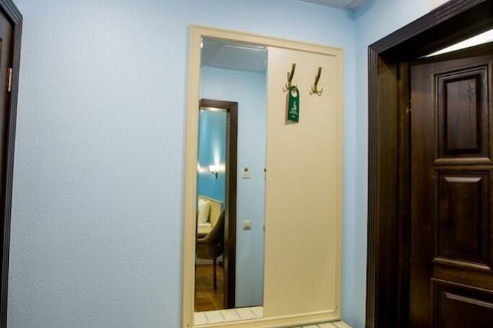 Room 33 of 54
