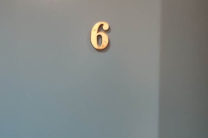 Room 45 of 116