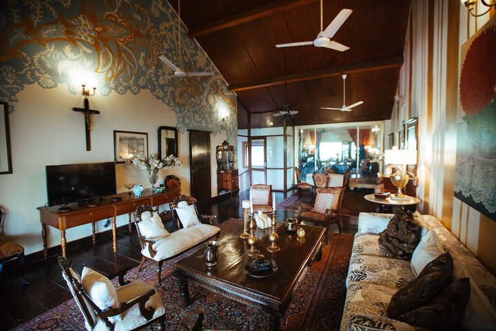 Lobby Entry