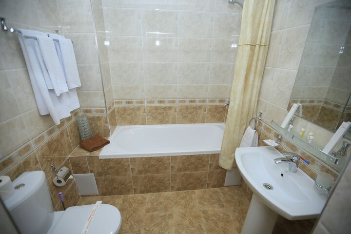 Room 53 of 92