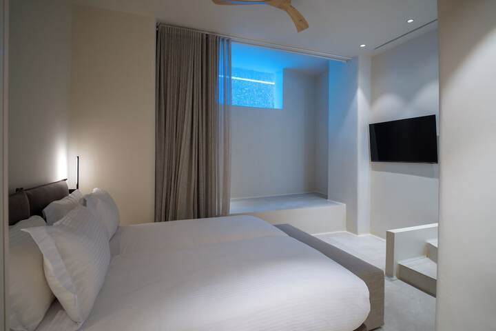Room 26 of 44