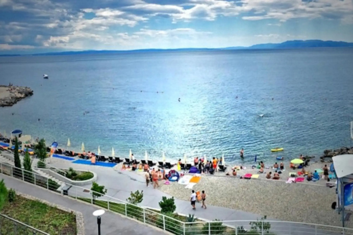 Beach 9 of 13