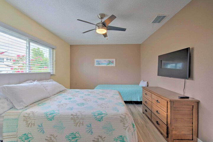 Room 3 of 32