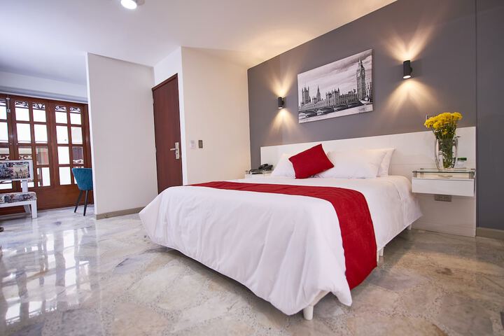 Room 7 of 30