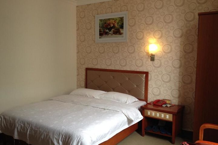 Room 15 of 41