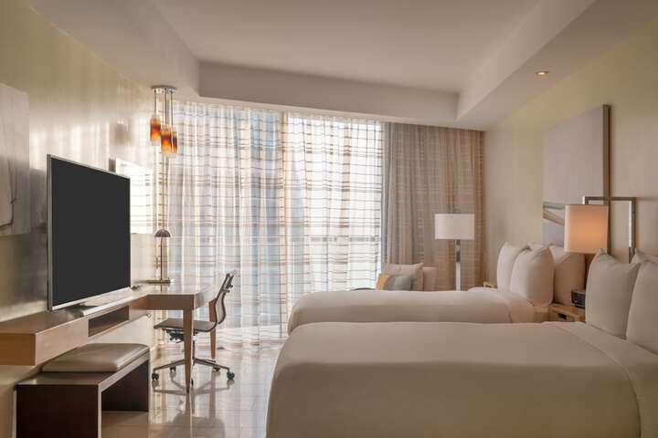 Room 21 of 135