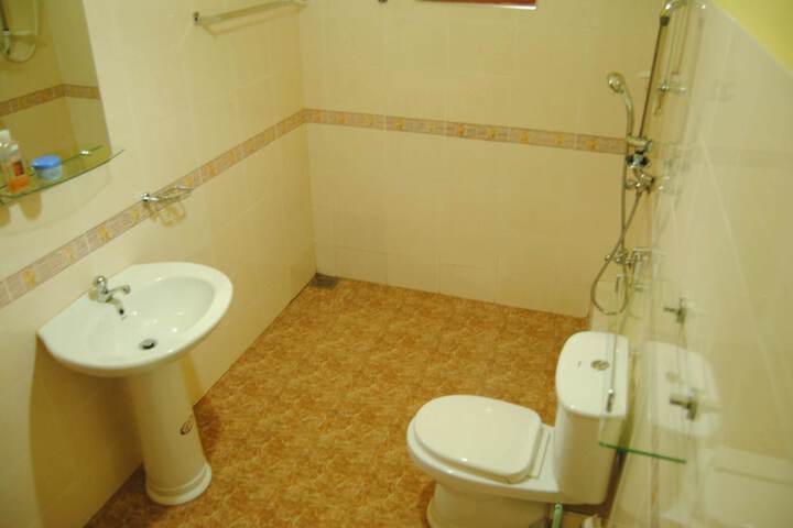 Room 15 of 17