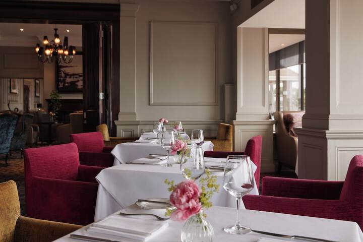 Dining 42 of 66