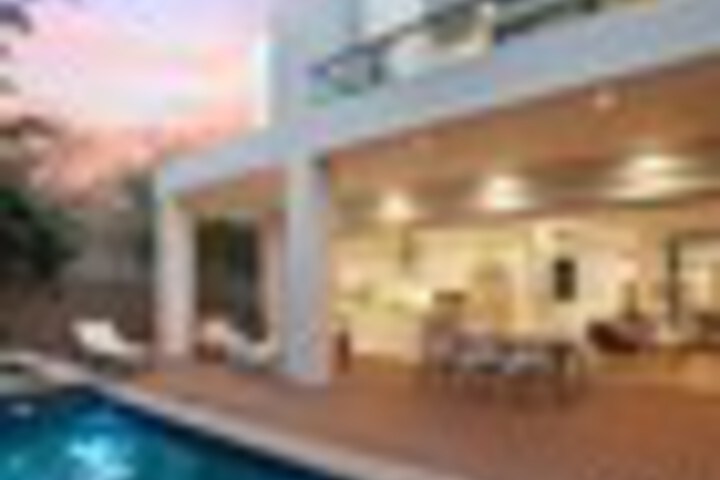 Pool 62 of 108