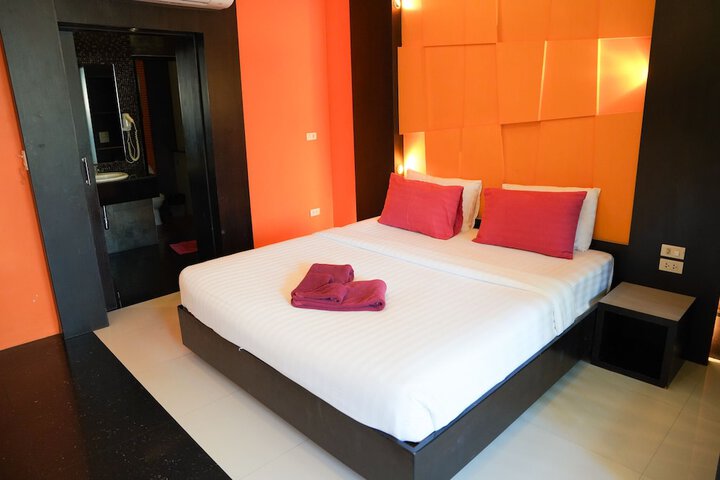 Room 15 of 64