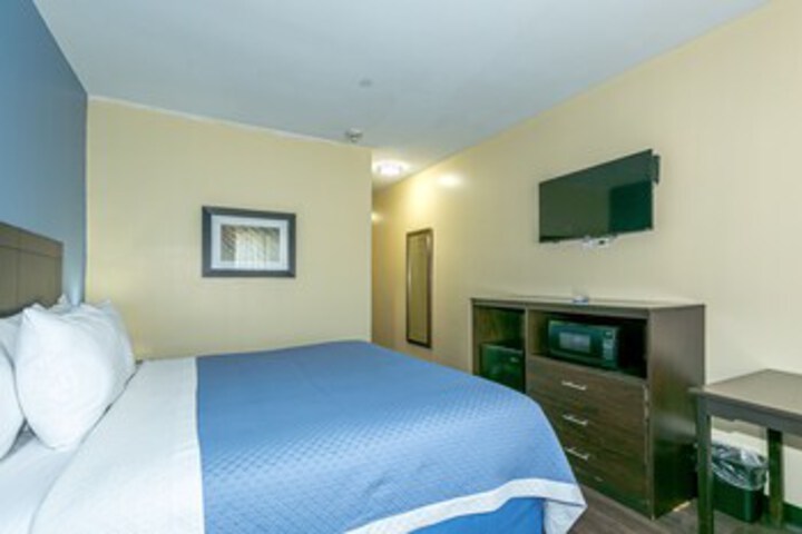 Room 37 of 75