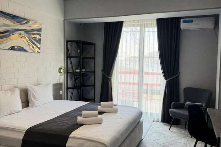 Room 11 of 62