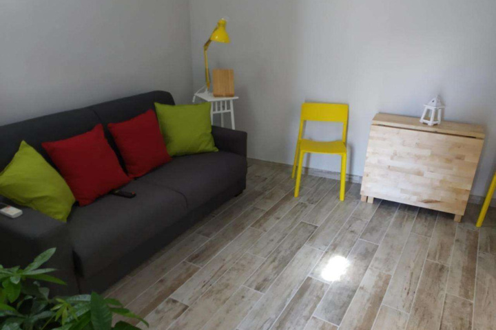 Room 11 of 14