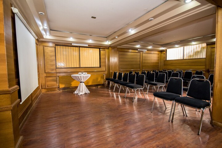 Ballroom/Hall 20 of 33