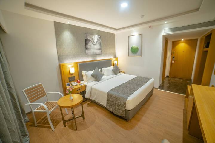 Room 12 of 71
