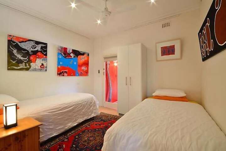Room 21 of 87