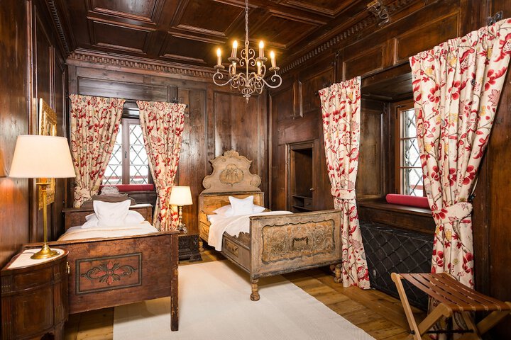 Room 20 of 96