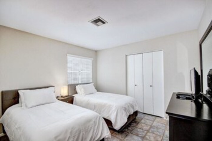 Room 14 of 17