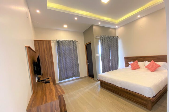 Room 3 of 14