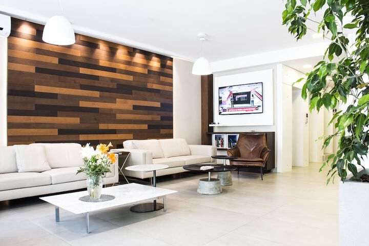 Entrance & Lobby