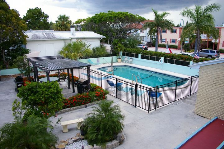 Property Grounds 23 of 25