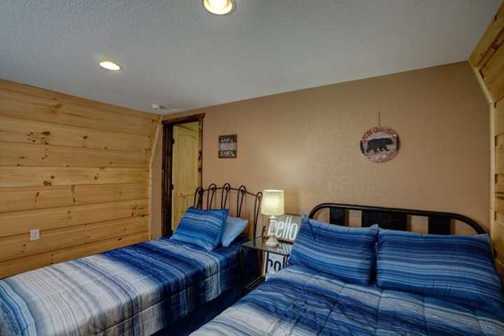 Room 2 of 24