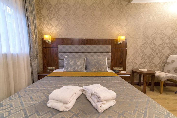 Room 10 of 70