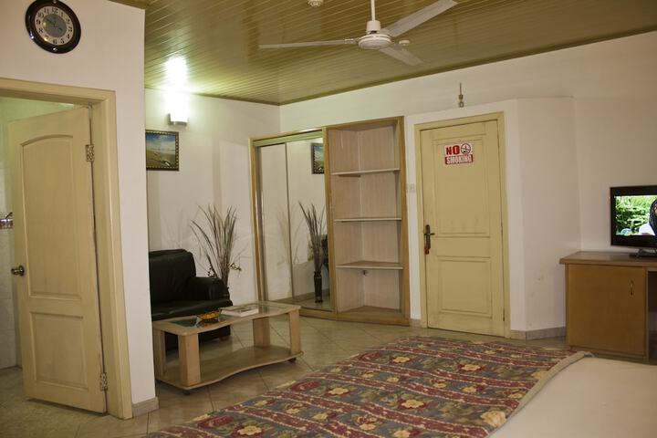 Room 11 of 26