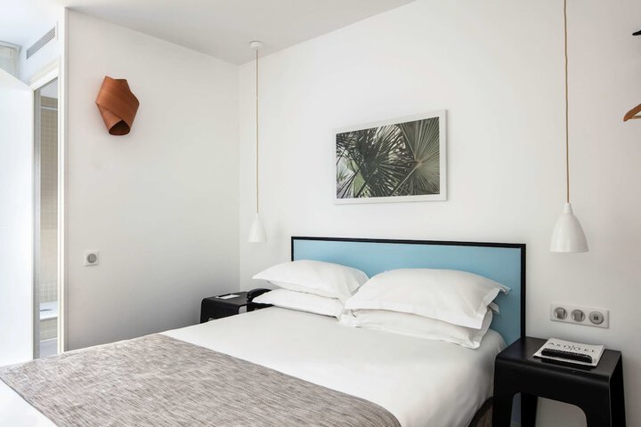 Room 7 of 54