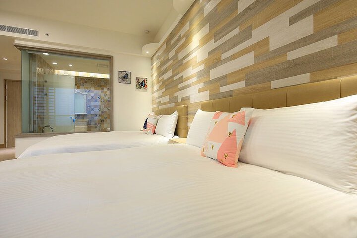 Room 25 of 67