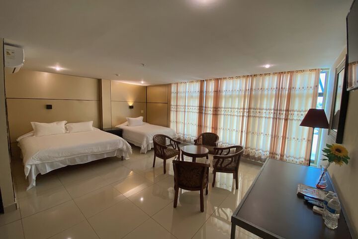 Room 21 of 48
