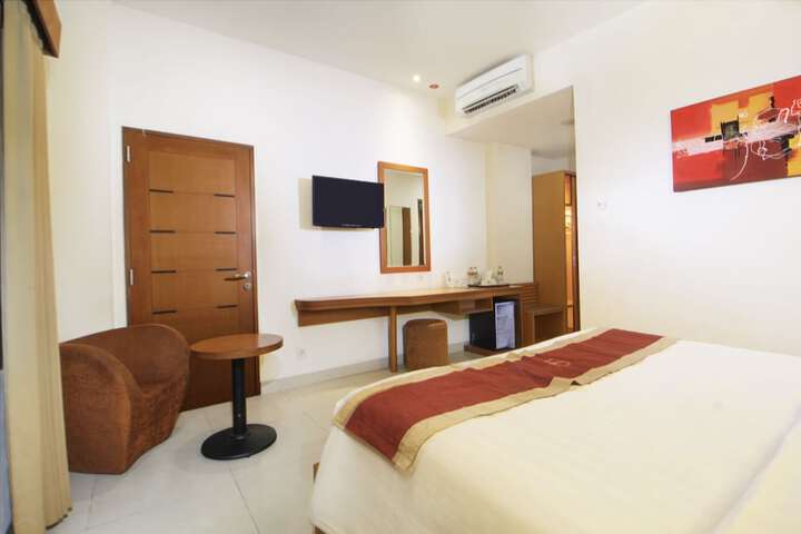 Room 9 of 21