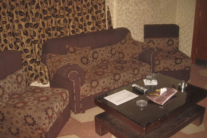 Room 12 of 44