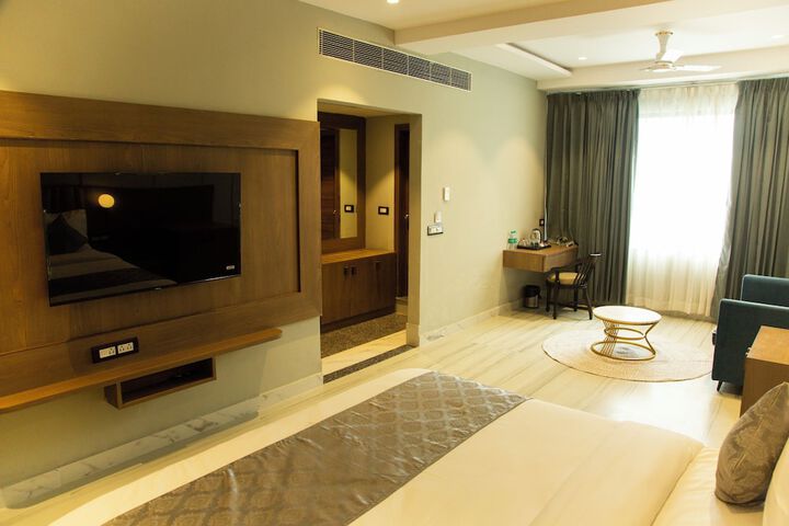 Room 15 of 29