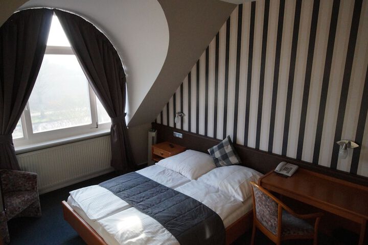 Room 18 of 72