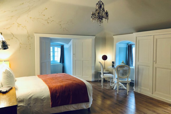 Room 25 of 67
