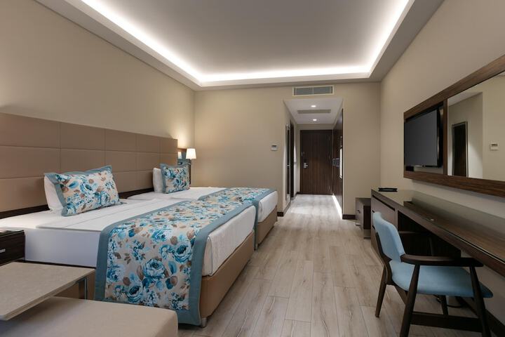 Room 45 of 341