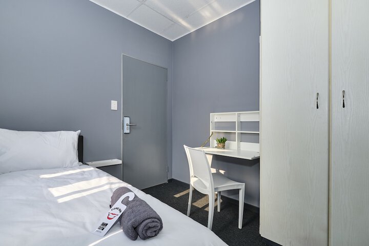 Room 5 of 34